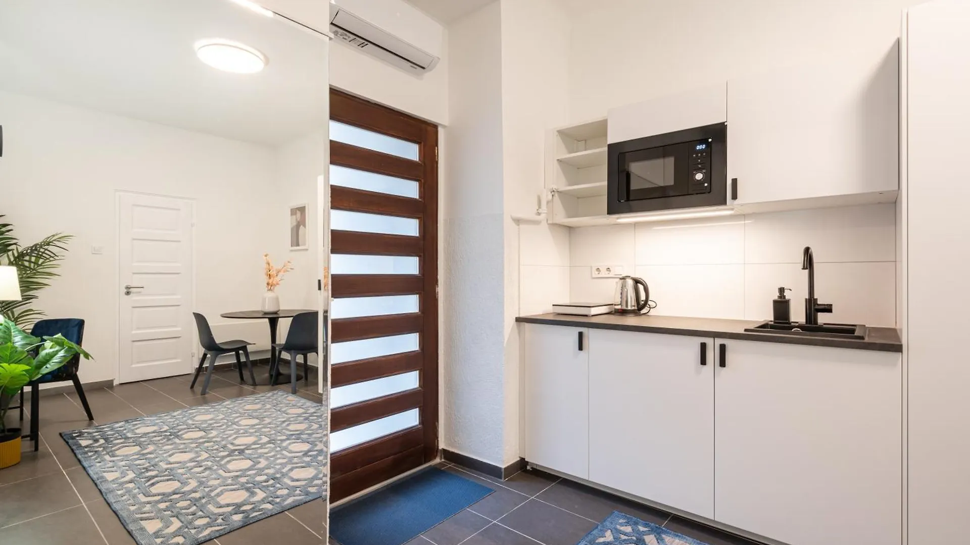 R10 - Boutique Apartments, Best Location By Bqa Budapešť